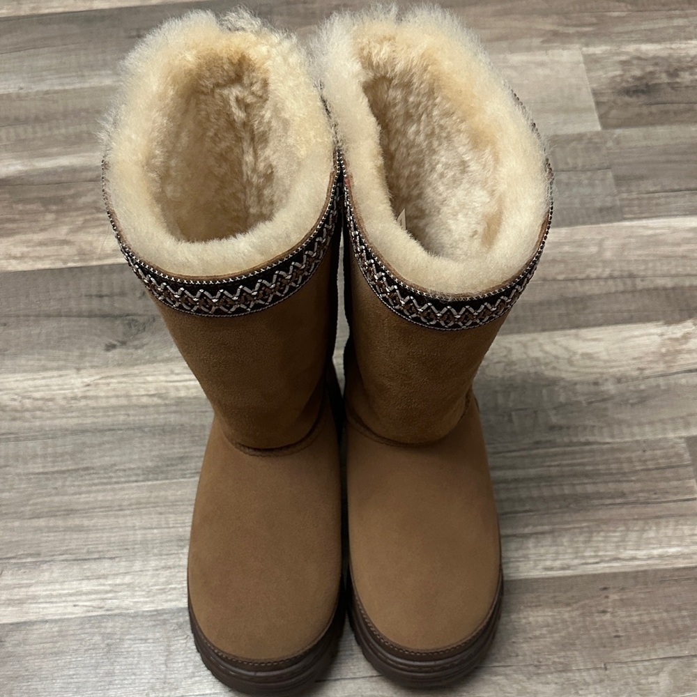UGG Classic Tall TrailGazer